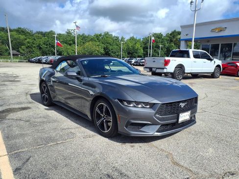 Used 2025 Ford Mustang Premium RWD image 21