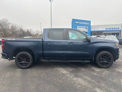 Used 2022 Chevrolet Silverado 1500 Custom image 4