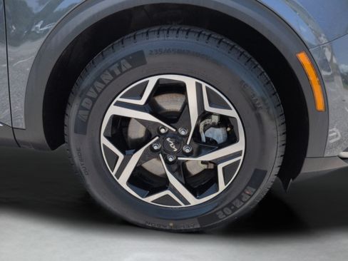 Used 2023 Kia Sportage LX FWD image 13