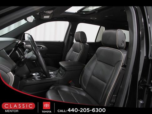 Used 2022 Chevrolet Traverse Premier w/ Redline Edition image 5