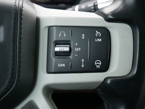 Used 2020 Land Rover Defender 110 image 21