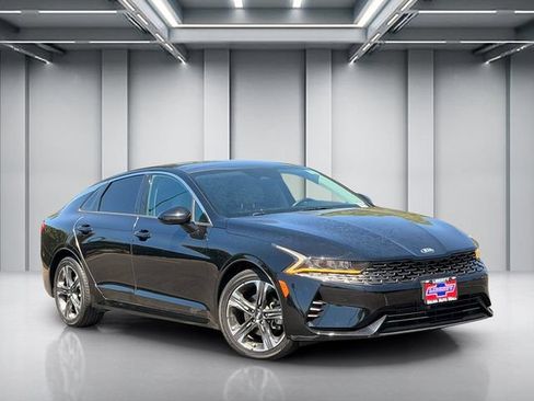 Used 2021 Kia K5 EX FWD image 1