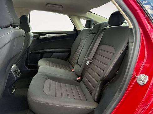 Used 2020 Ford Fusion SE FWD image 13