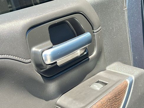 Used 2020 GMC Sierra 2500 Denali w/ Denali Ultimate Package AWD/4WD image 14