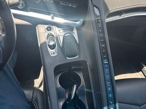 Used 2021 Chevrolet Corvette Stingray Preferred Cpe RWD image 8