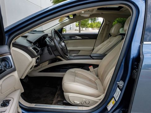 Used 2018 Lincoln MKZ Reserve w/ Technology Package image 4