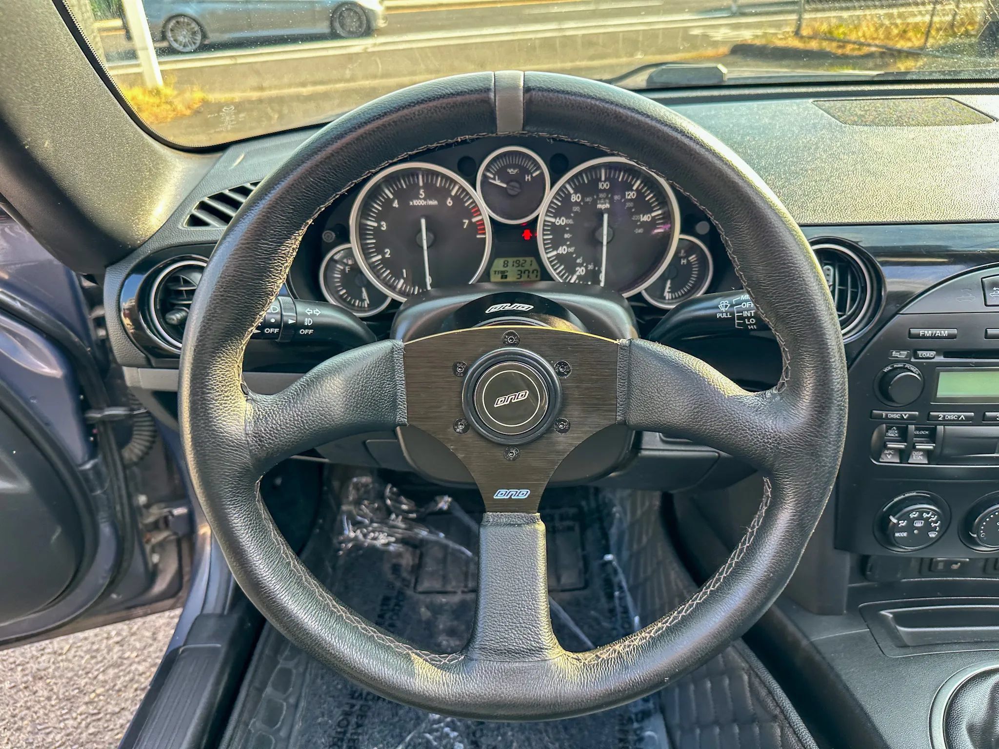Used 2008 MAZDA MX-5 Miata Grand Touring w/ Premium Pkg RWD image 17