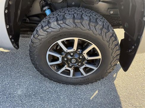 Certified 2019 Toyota Tundra SR5 image 7