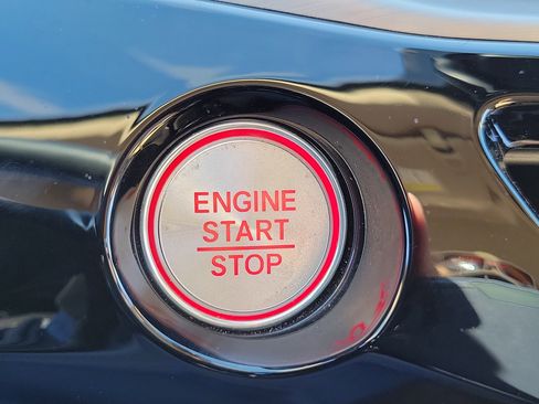 Used 2022 Acura MDX FWD w/ Technology Package image 31