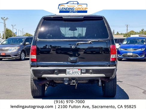 Used 2005 Chevrolet Tahoe Z71 w/ Preferred Equipment Group AWD/4WD image 3