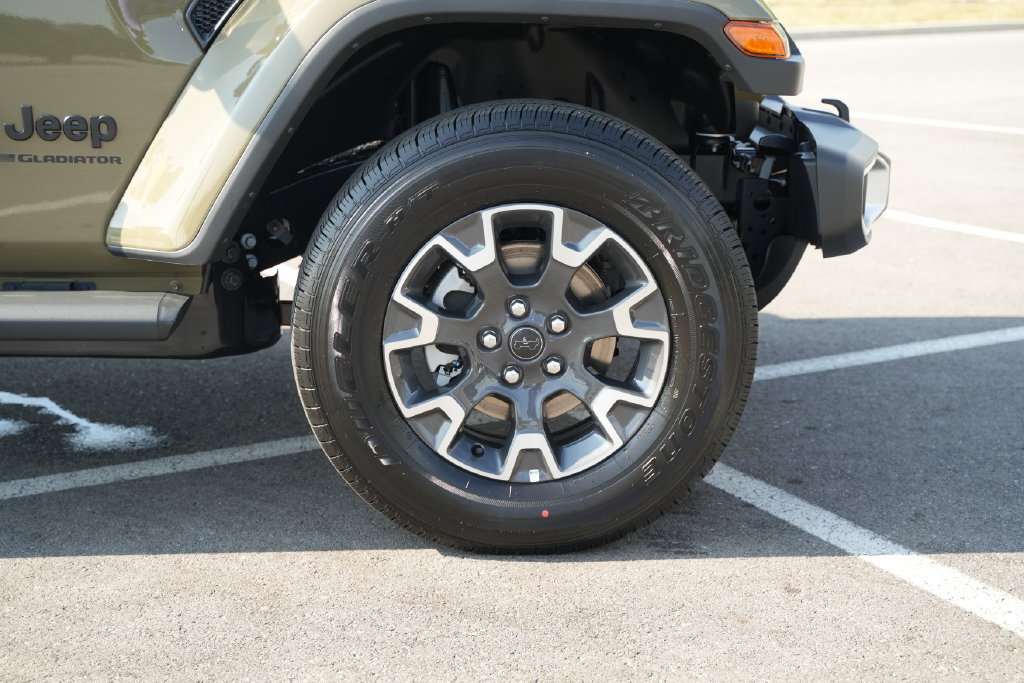 New 2026 Jeep Gladiator Sport AWD/4WD image 47