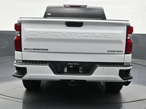Used 2022 Chevrolet Silverado 1500 Custom RWD image 4