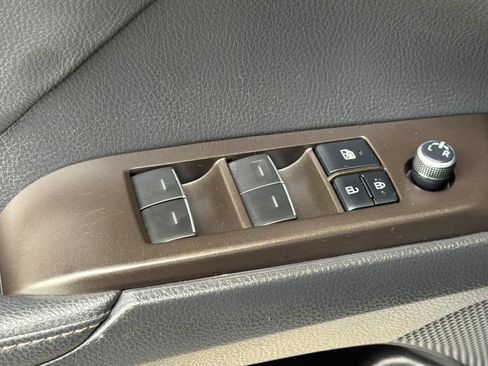 Used 2022 Toyota Camry XSE w/ Navigation Package FWD image 13