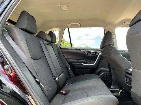 Used 2025 Toyota RAV4 LE AWD/4WD image 27