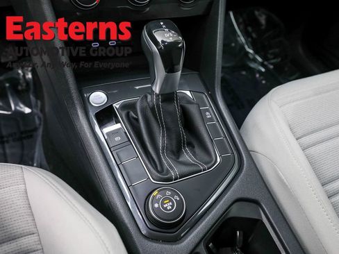 Used 2022 Volkswagen Tiguan S image 13