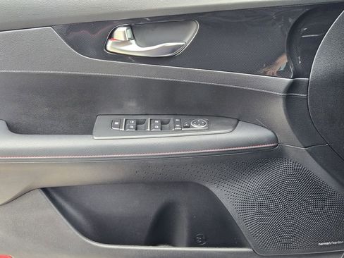 Used 2022 Kia Forte GT image 28