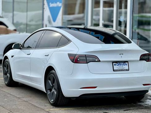 Used 2022 Tesla Model 3 image 3
