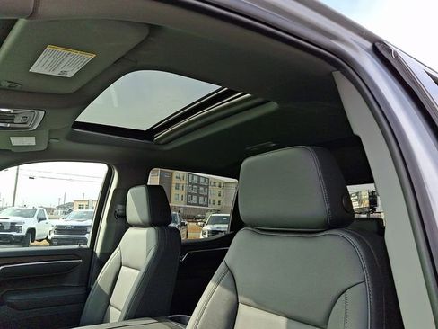 New 2026 GMC Sierra 1500 SLT w/ SLT Premium Plus Package image 11