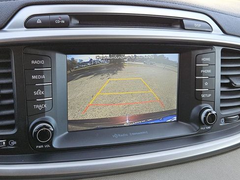 Used 2019 Kia Sorento EX image 20