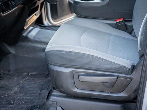 Used 2020 RAM 5500 Tradesman w/ Chrome Appearance Group image 14