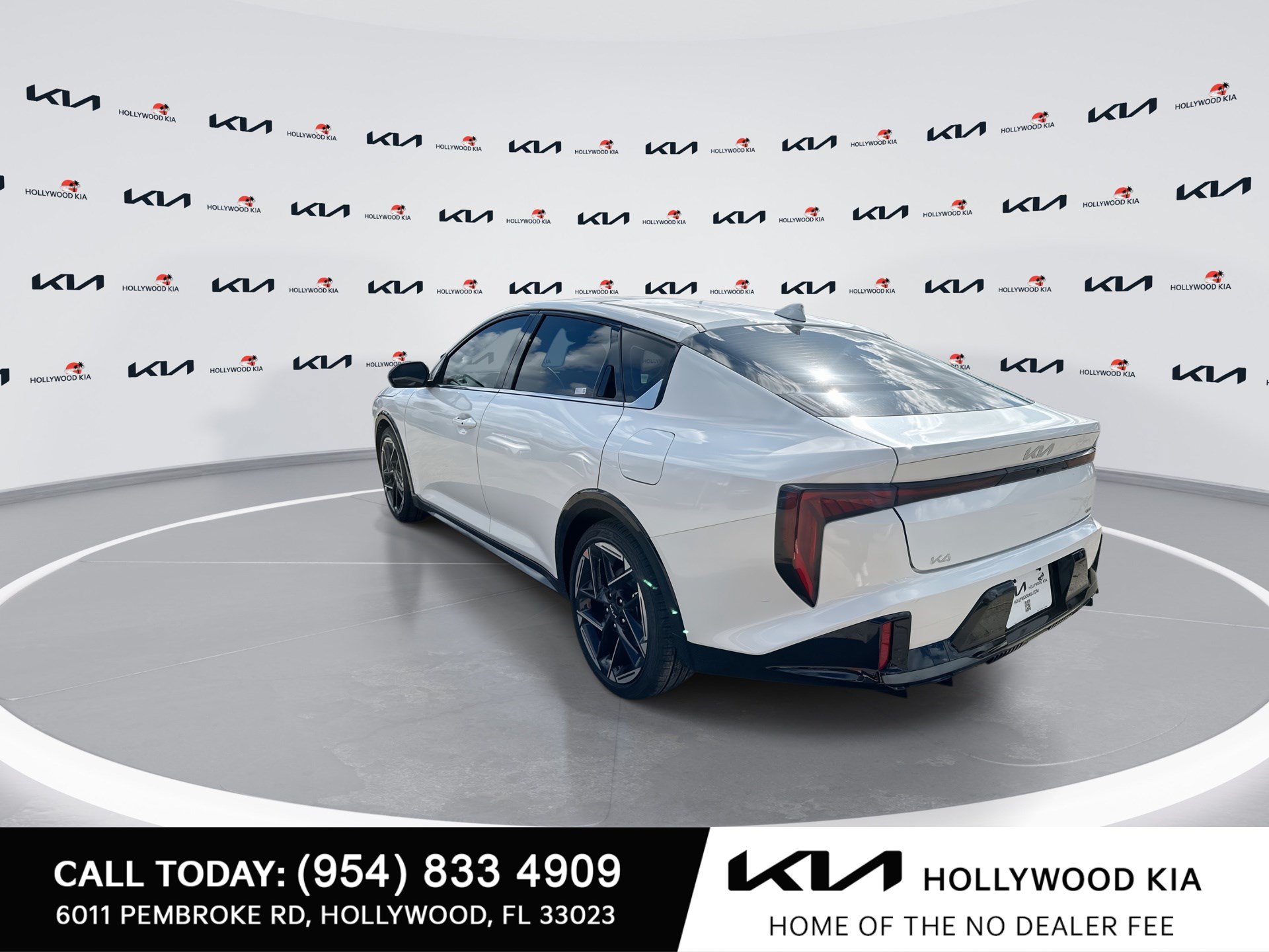 New 2026 Kia K4 GT-Line w/ GT-Line Premium Package FWD image 6