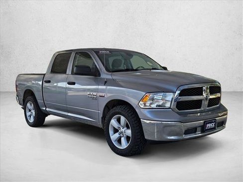 Used 2023 RAM 1500 Classic SLT AWD/4WD image 5