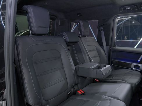 Used 2025 Mercedes-Benz G 63 AMG 4MATIC image 31