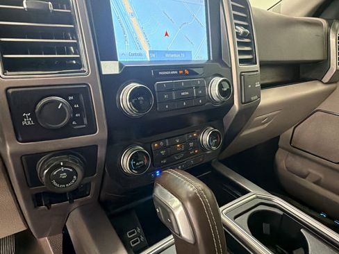 Used 2019 Ford F150 Limited w/ Trailer Tow Package AWD/4WD image 27