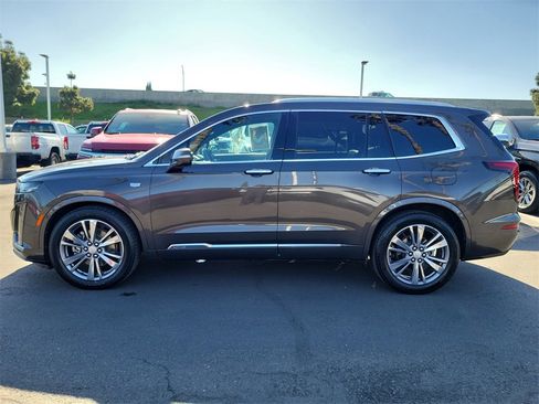 Used 2020 Cadillac XT6 Premium Luxury image 31