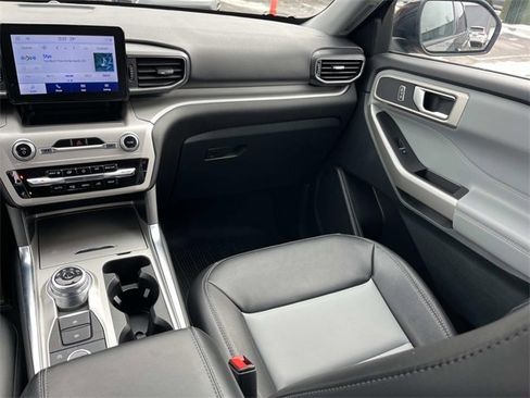 Certified 2023 Ford Explorer XLT w/ Equipment Group 202A image 14