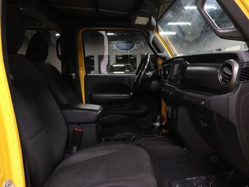 Used 2019 Jeep Wrangler Unlimited Sport S AWD/4WD image 22