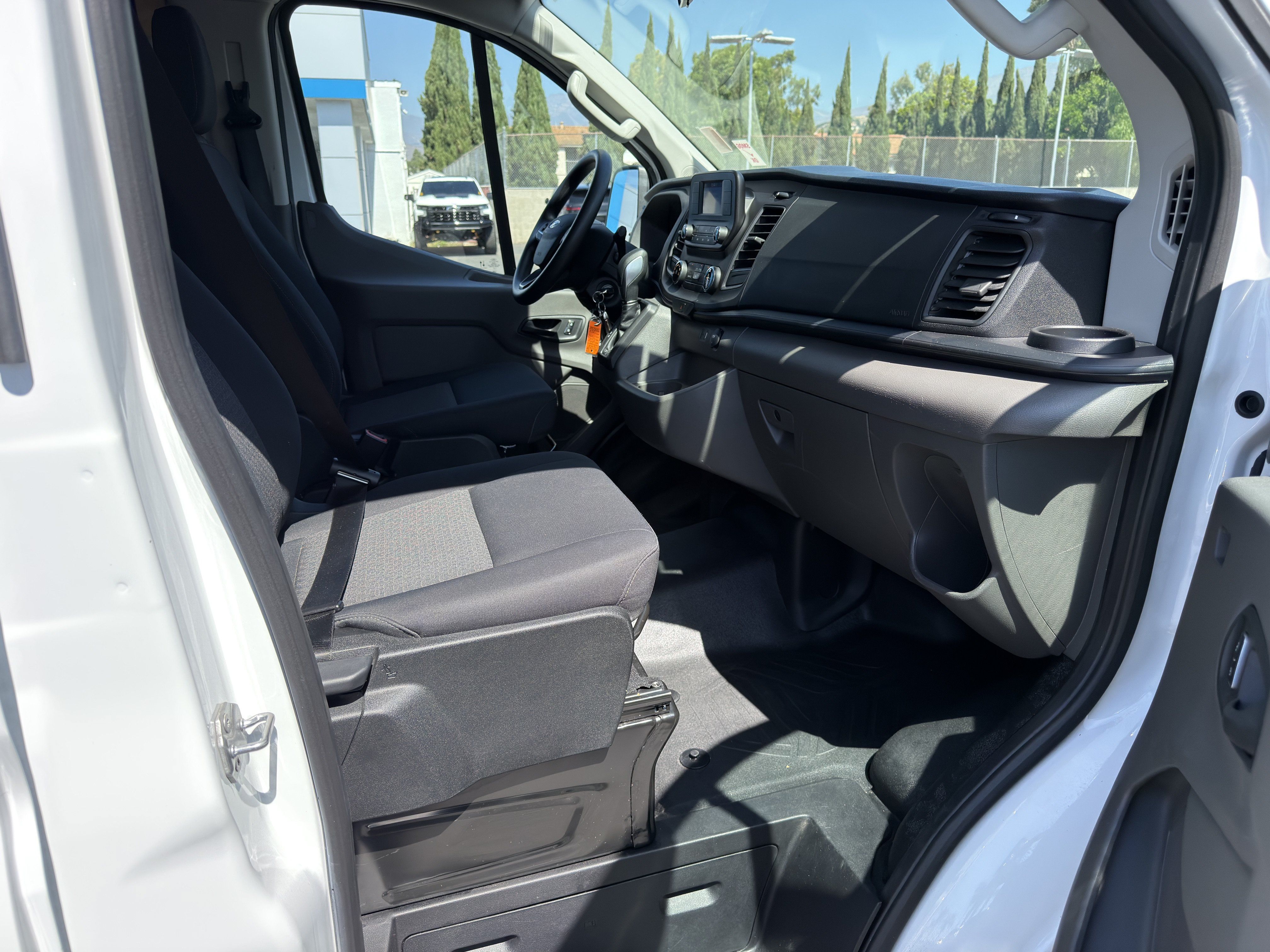 Used 2025 Ford Transit 250 Low Roof w/ Exterior Upgrade Package RWD image 10