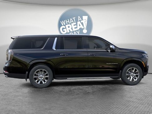 New 2026 Chevrolet Suburban Premier AWD/4WD image 5