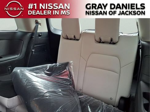 New 2026 Nissan Pathfinder SL FWD image 13