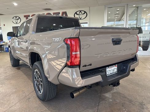 Certified 2026 Toyota Tacoma TRD Sport AWD/4WD image 8
