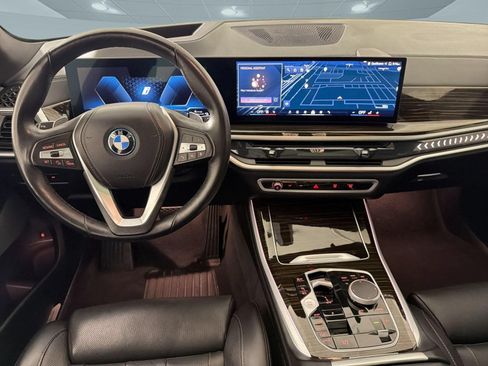 Used 2025 BMW X5 xDrive50e AWD/4WD image 29