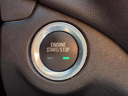 Used 2023 Chevrolet Equinox LT image 14