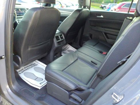 Used 2020 Volkswagen Atlas Cross Sport SE AWD/4WD image 26
