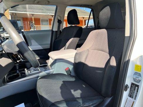 Used 2011 Toyota 4Runner Trail image 11