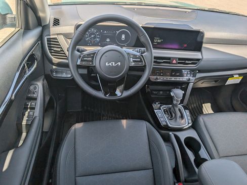New 2026 Kia Seltos EX FWD image 5