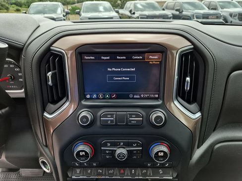 Used 2020 Chevrolet Silverado 2500 High Country w/ Z71 Off-Road Package AWD/4WD image 26