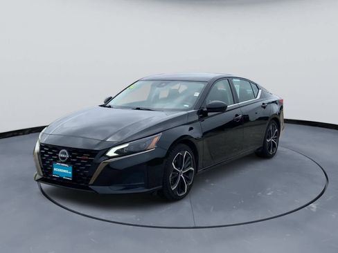 Used 2024 Nissan Altima 2.5 SR FWD image 1