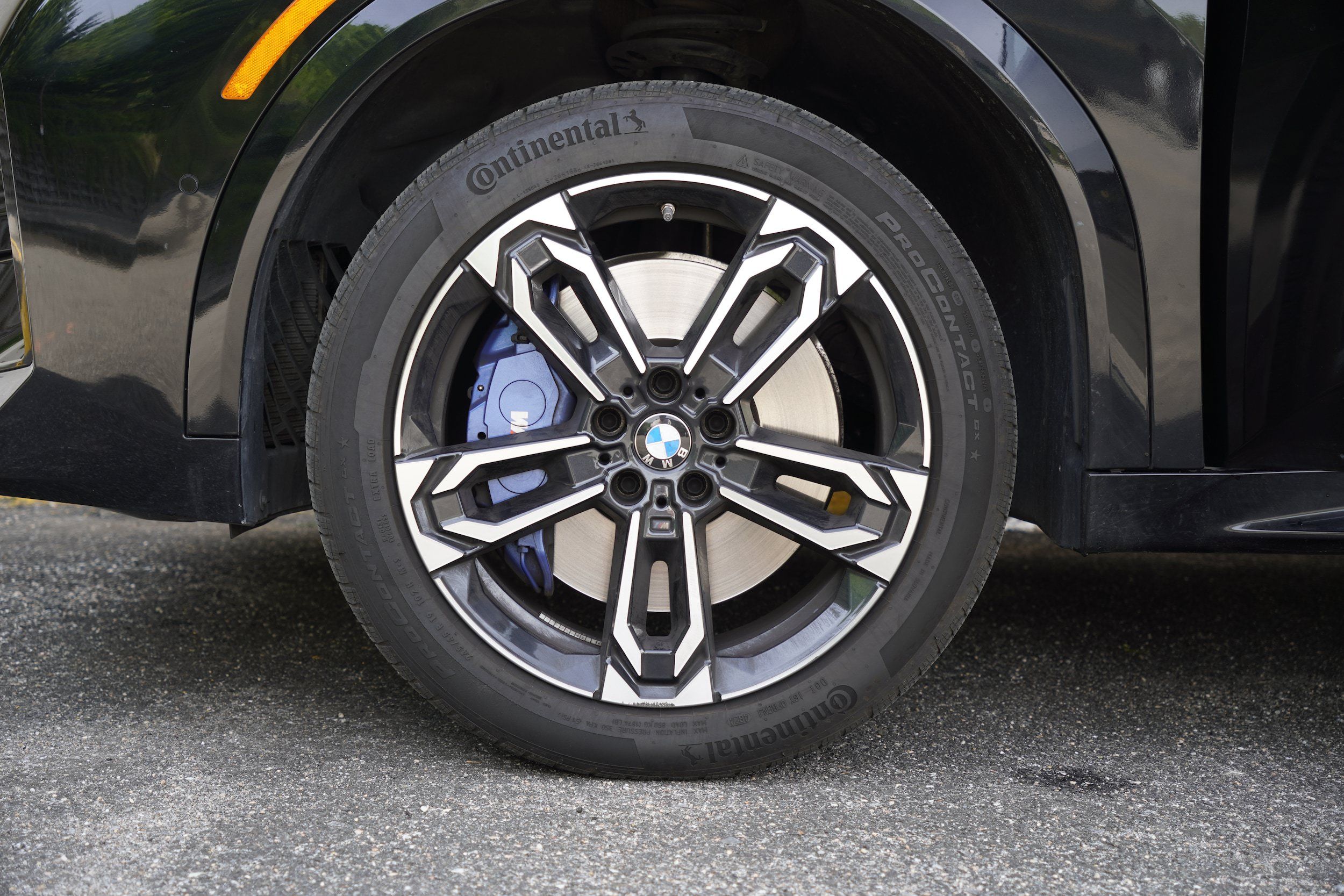 Used 2025 BMW X2 xDrive28i AWD/4WD image 11