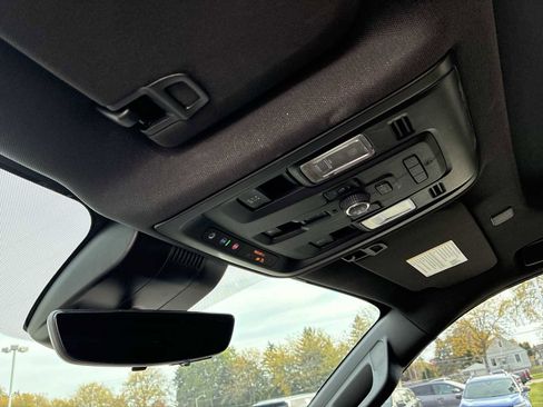 Certified 2023 Chevrolet Suburban High Country image 36