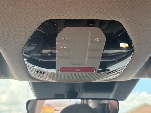 New 2026 Kia K4 FWD image 17