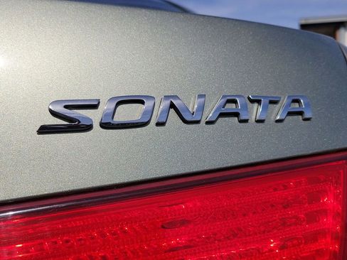 Used 2009 Hyundai Sonata Limited image 10