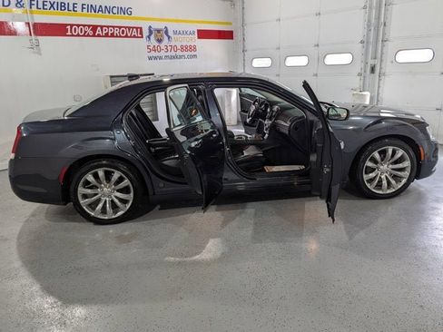 Used 2017 Chrysler 300 C w/ Safetytec Plus Group image 16