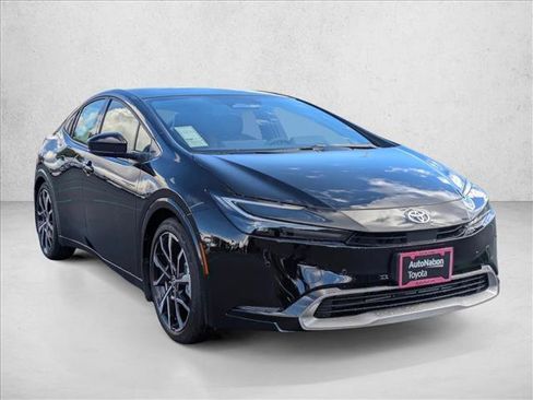 New 2026 Toyota Prius Plug-In Hybrid FWD image 8