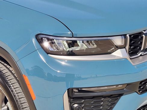 New 2026 Jeep Grand Cherokee L Limited image 6