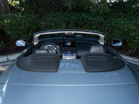 Used 2015 Aston Martin V8 Vantage GT image 9